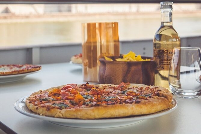 Budapest Danube Pizza Cruise with Welcome Drink - How long it lasts and how to place it in your day