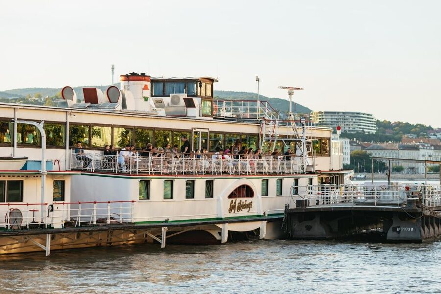 Budapest: Danube River Cruise with Dinner and Prosecco - Key things I’d clock before you go
