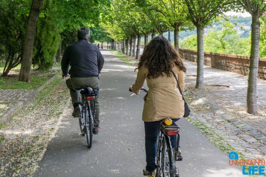 Budapest: E-Bike Guided Tour and Castle Hill - Why Budapest by e-bike makes sense (and saves your energy)