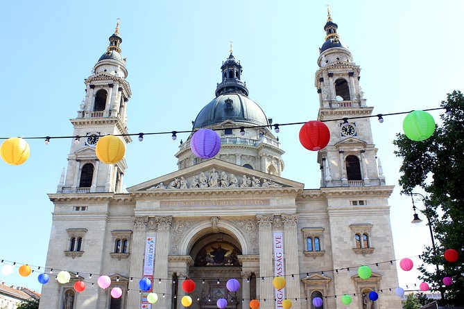 Budapest E-bike Tour - Opera House stop: a calm start before the city gets lively