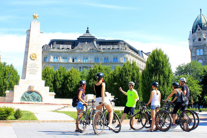 Budapest E-bike Tour - Coffee, dessert, and a break that keeps the tour feeling fun