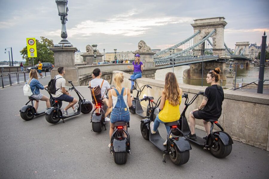Budapest: E-Scooter Top Sights Tour with Fisherman's Bastion - Why the Castle District is ideal for an e-scooter day