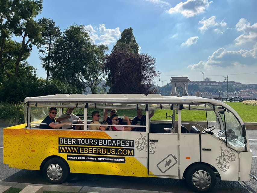 Budapest: eBeerBus Sightseeing Tour - Heroes’ Square, Andrássy Avenue, and the start of the photo-stop loop