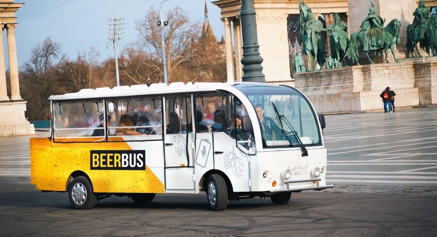 Budapest: eBeerBus Sightseeing Tour - Jewish Quarter highlights, Budapest Eye, and the “bigger city” feel