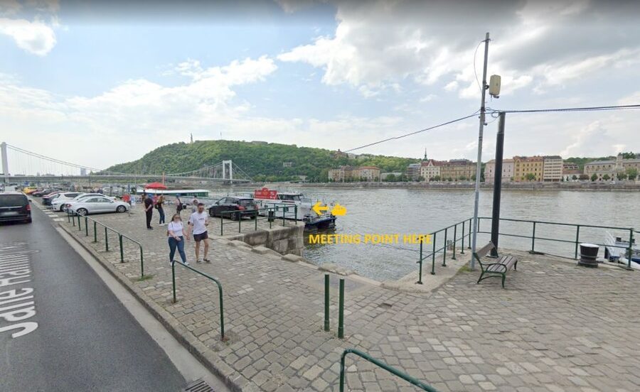 Budapest: Evening Cruise and Dinner with Welcome Drink - Quick Practical Tips Before You Go