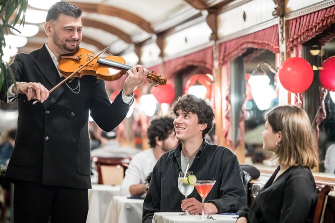 Budapest Evening Cruise with Entertainment and Drink Options - Why the Danube night view feels different from shore