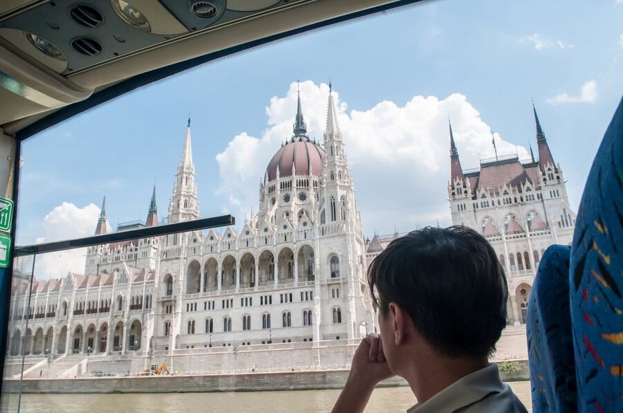 Budapest: Floating Bus Tour by Land and Water - Photos: Why This Tour Gives You Two Different Kinds of Shots