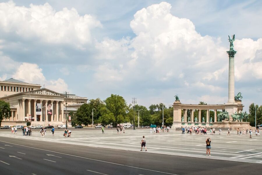 Budapest: Floating Bus Tour by Land and Water - A Bus That Turns Into a Boat on the Danube
