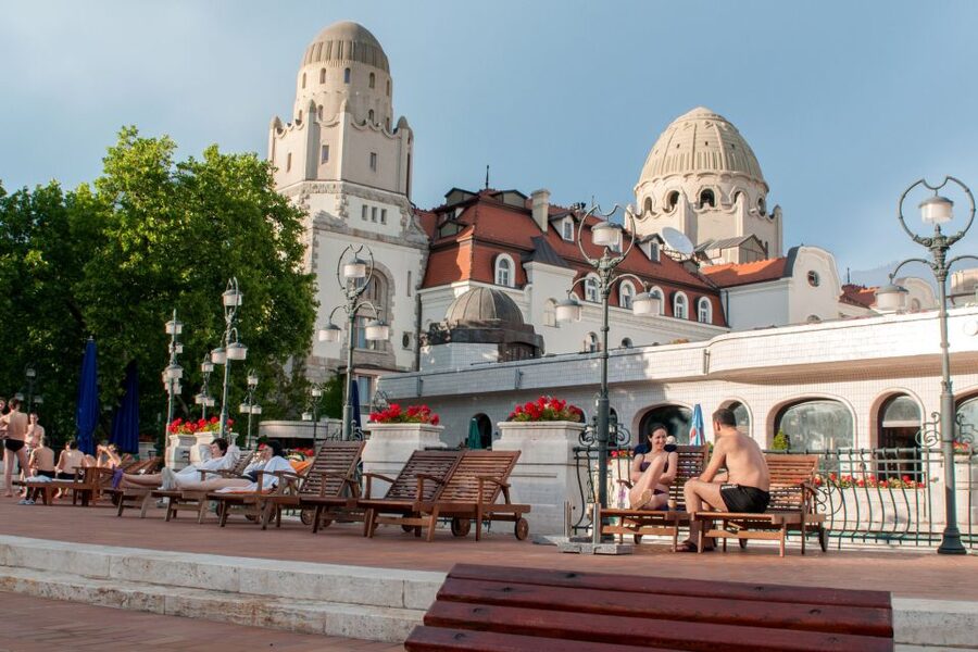 Budapest: Full-Day Gellért Spa Ticket - Food, Breaks, and Spending Less Than You Think