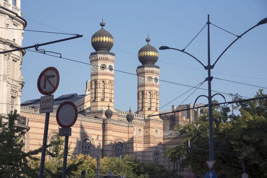 Budapest: Grand City Tour with Parliament Visit - Key Highlights You’ll Notice Fast