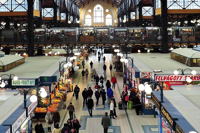 Budapest Great Market Hall Chef‑Led Private Tasting Tour - A former chef guide who keeps it clear and useful