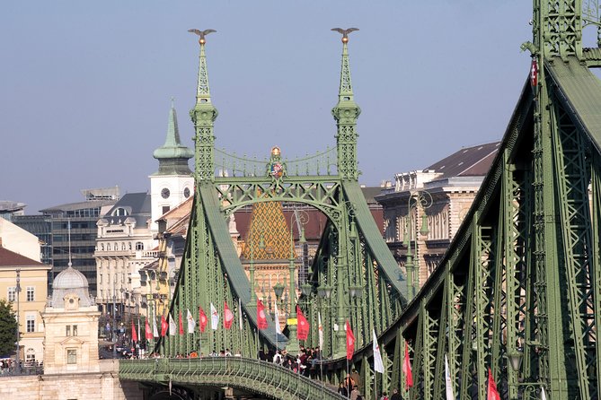 Budapest Guided City Tour and Danube Cruise Audio Guide - Parliaments, Then the River: The Cruise Handoff to Watch Closely