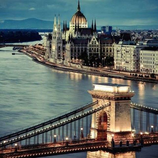 Budapest: Half-Day Highlights Small Group Private Tour - Why this half-day private format works in Budapest
