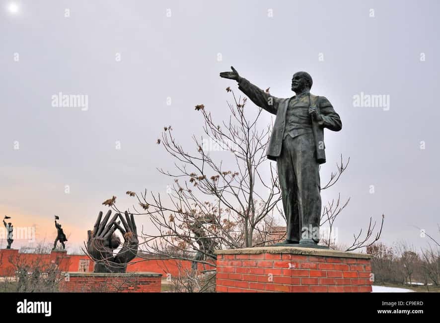 Budapest Half-Day Tour: Life Behind the Iron Curtain - Budapest’s Cold War Landmarks: Why This Half-Day Feels Specific