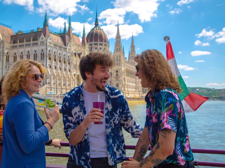 Budapest: Happy Hour Sightseeing Cruise - Cocktail Included: How to Pair the Drink With the Best Views