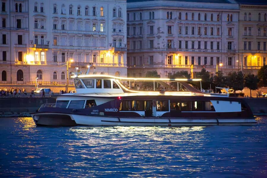 Budapest: Happy Hour Sightseeing Cruise - The One-Hour Route: What You See as the Danube Slides Past