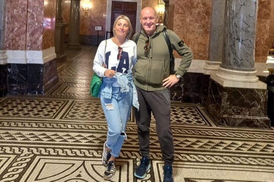 Budapest : Highlights & Hidden Gems Walking Tour - Buda Castle District: Matthias Church and the Streets Above the Danube
