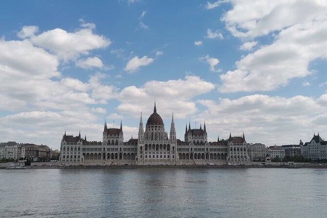 Budapest Highlights Private E-bike Tour - Vajdahunyad Castle to Szechenyi Baths: Culture Stops Without the Ticket Stress