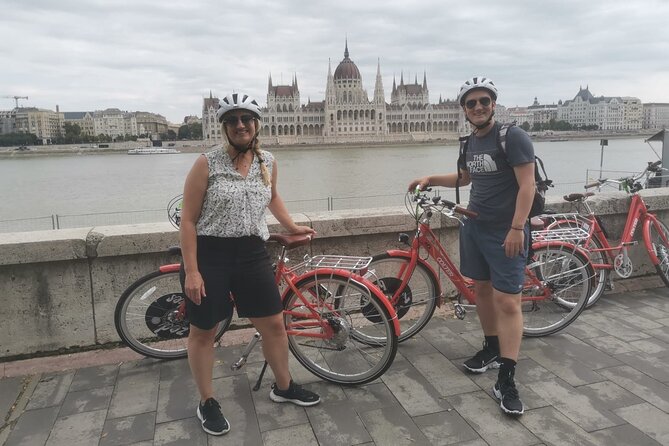 Budapest Highlights Private E-bike Tour - St. Stephen’s Basilica and Liberty Square: Two Different Kinds of Meaning