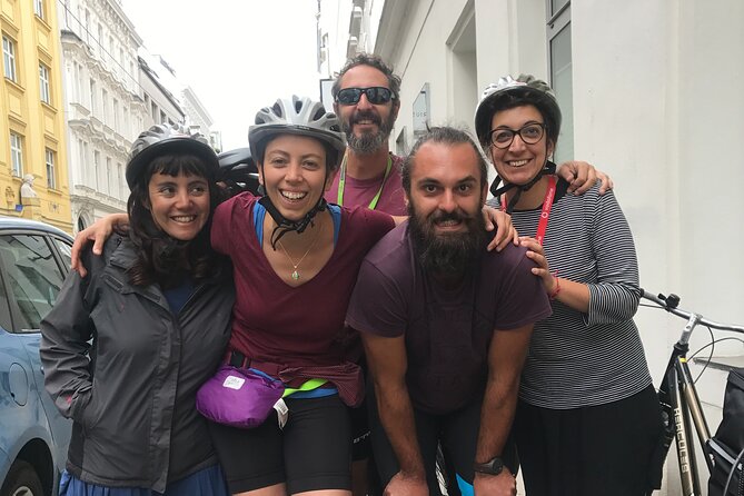 Budapest Highlights Private E-bike Tour - Parliament, the Buda View, and Margaret Island: Shaping Your City Picture