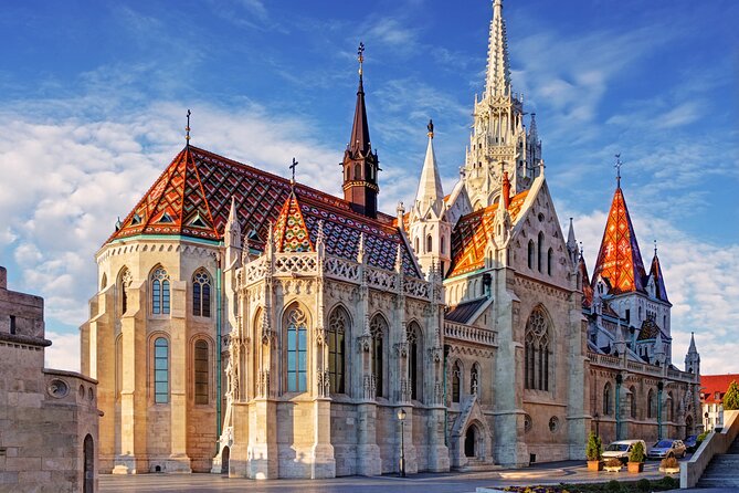 Budapest Highlights Self guided scavenger hunt and Walking Tour - From St. Stephens Square to Liberty Statue