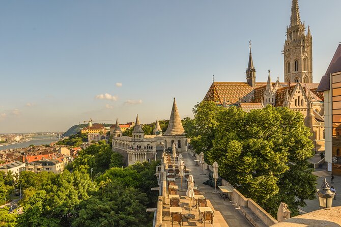 Budapest Highlights Self guided scavenger hunt and Walking Tour - Price and Value for a Private Group of Up to 3