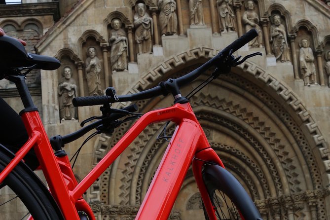 Budapest: Historic Downtown ride on E-Bicycles Buda & Pest - Getting Set Up at Bike & Relax, and What You Should Do First