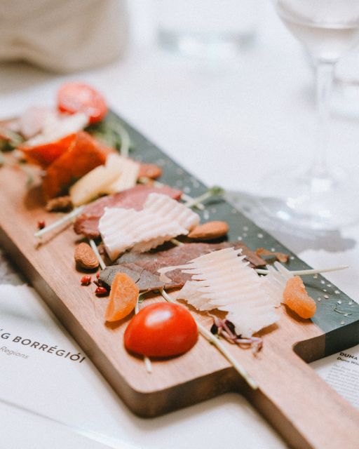 Budapest: Hungarian Wine & Food Tasting Experience - The live guide speech: what you should listen for