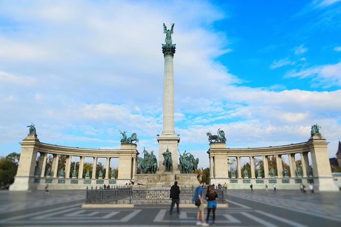 Budapest in a Day Private Luxury Sightseeing Tour - Why this one-day route works for first-time Budapest