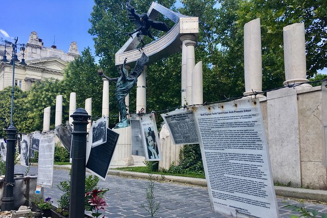 Budapest Jewish Heritage: Synagogues, Shoes, Secrets & Flódni - Shoes on the Danube Bank: Remembrance You Feel in Your Body