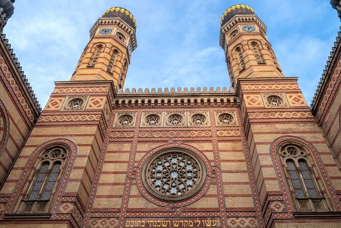 Budapest (Jewish Quarter) Scavenger Hunt and Self-Guided Tour - Time, pace, and why families tend to love it