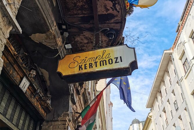 Budapest (Jewish Quarter) Scavenger Hunt and Self-Guided Tour - Price and value: getting a lot of activity for $9.30