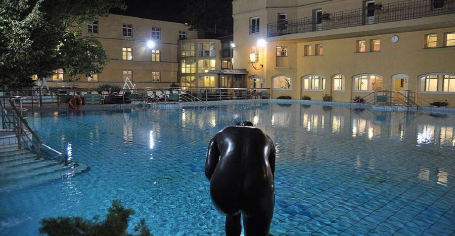 Budapest: Lukács Thermal Bath Full-Day Spa Ticket - Practical Gotchas: Swimwear, Time, and Your Comfort Levels