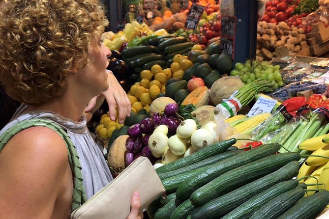 Budapest Market Tour & Home Cooking Class with local Chef & Guide - Entering Central Market Hall and Király Street: what you learn fast
