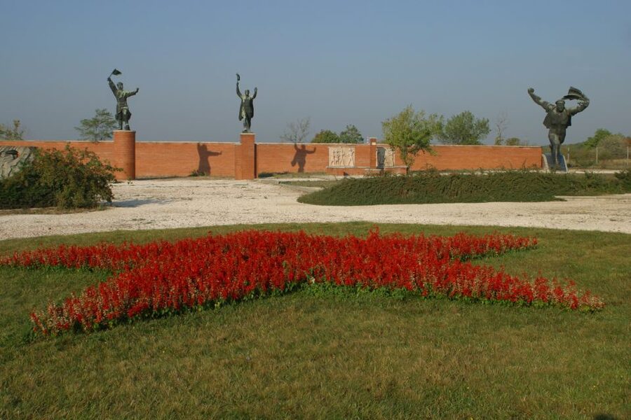Budapest: Memento Park Ticket - Entering Memento Park: Where You Redeem Your Ticket and What You See First