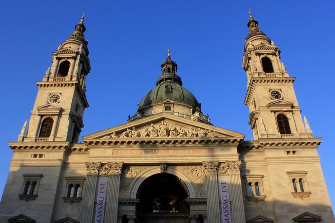 Budapest: Night Walking Tour with Danube River Cruise - Crossing the Chain Bridge and walking the Danube Promenade