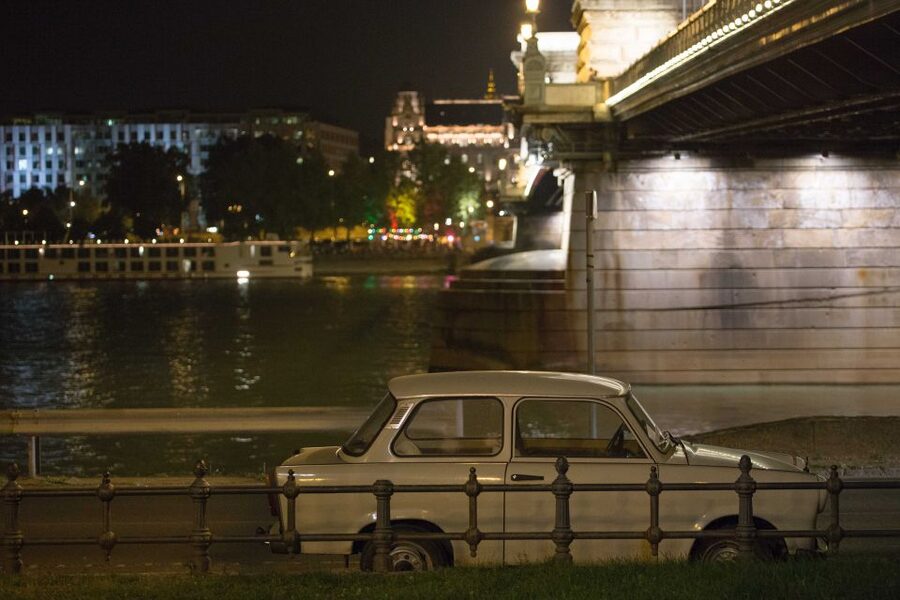 Budapest: Night Walking Tour with River Cruise and Wine - The Night-Walk Stops: Opera House to Basilica and Liberty Square