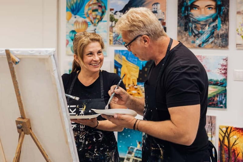 Budapest: Paint and sip experience - Drinks Included, but Plan for the Food Gap