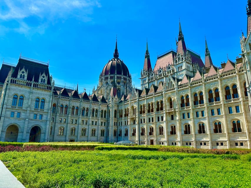 Budapest: Parliament Building Entry Ticket and Audio Guide - Main Staircase, Chandeliers, and That Red Carpet Entrance Feel