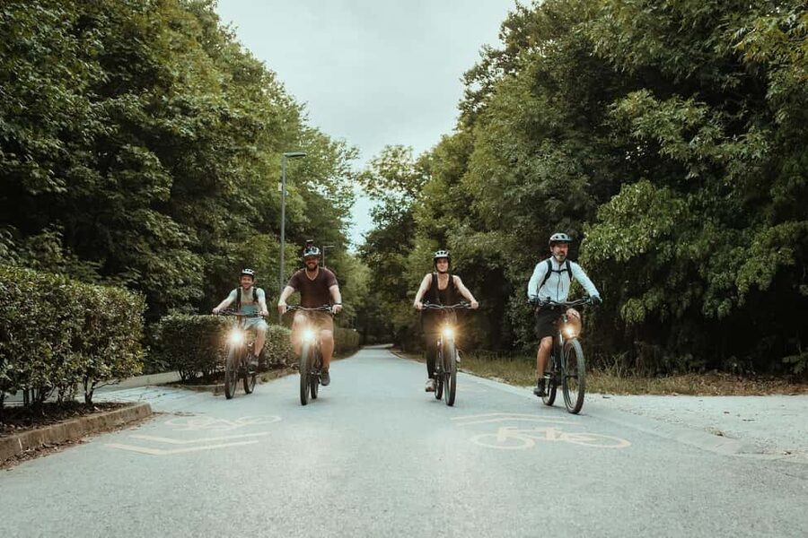 Budapest Peaks: Off-Road eBike Tour - János-hegy and Elizabeth Lookout Tower: the big climb and the big payoff