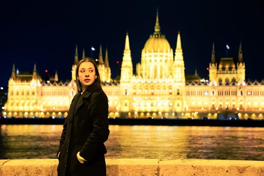 Budapest: Photo Session with Professional Local Photographer - Key Highlights at a Glance