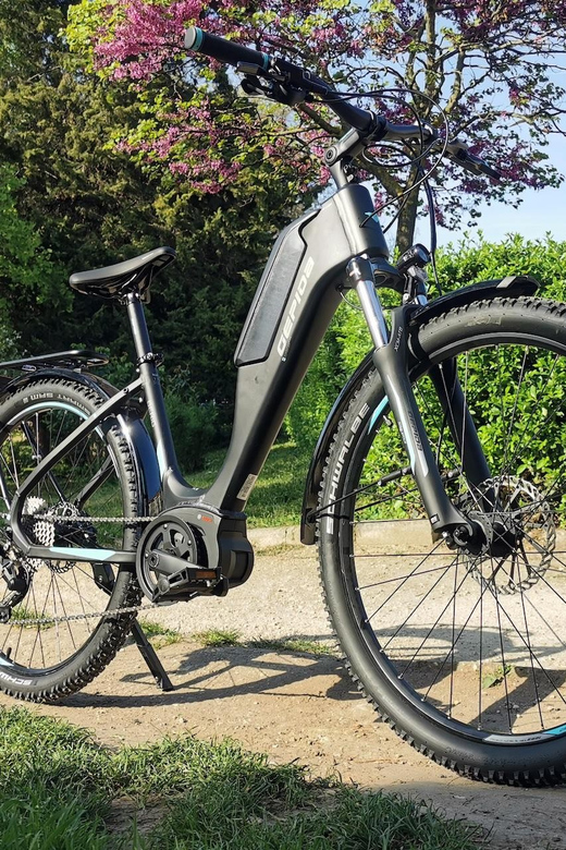 Budapest: Premium E-Bike Rental - The bike specs that actually change your ride