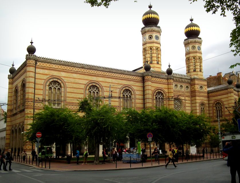 Budapest: Private 3-hour Guided City Tour by Bus - Who This Tour Fits Best (And Who Might Want to Skip It)
