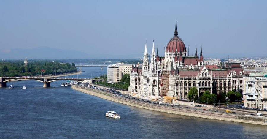 Budapest: Private 3-hour Guided City Tour by Bus - Price and What You Get for $259 (Private, Up to 2)
