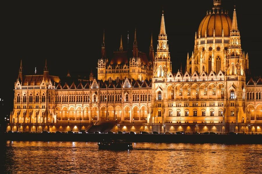 Budapest: Private Danube Yacht Cruise with Welcome Drink - Private service details that make the ride feel easy