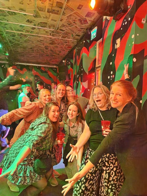 Budapest: Private, Personalized Pub Crawl, 3 drinks included - A private night out, not a one-size-fits-all pub crawl
