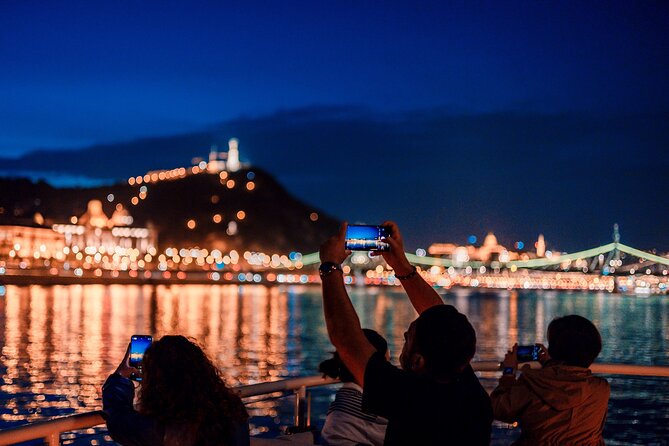Budapest River Cruise with 1 Free Tokaj Frizzante and Audio Guide - Getting to Március 15. tér and Boarding Smart