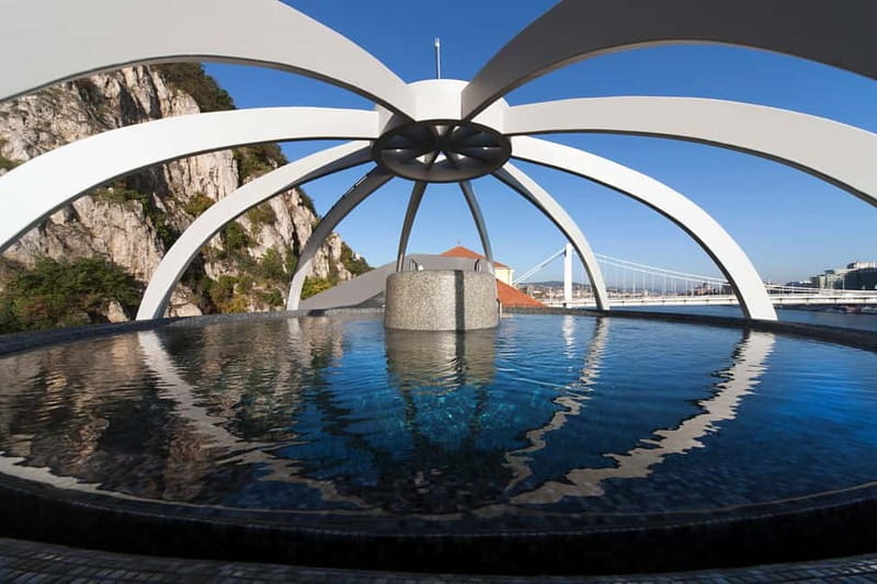 Budapest: Rudas Spa Entry with 3-Course Meal - Rudas Thermal Bath plus Rudas Bistro, what this day really feels like
