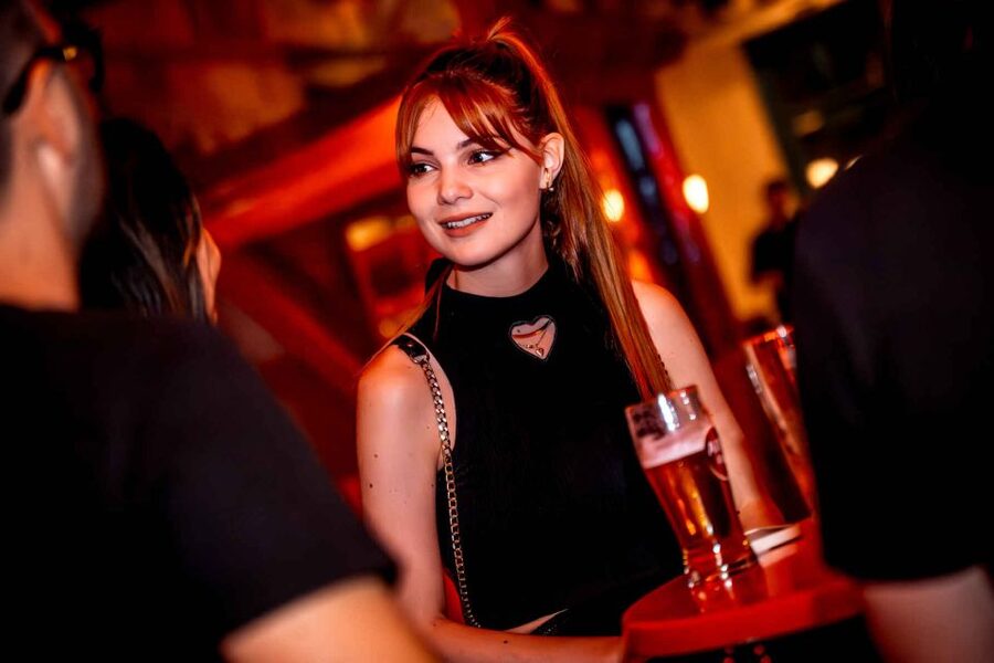 Budapest: Ruin Bar Pub Crawl with Entry Tickets - The 5-Hour Route: What You’ll Do at Each Ruin Bar Stop