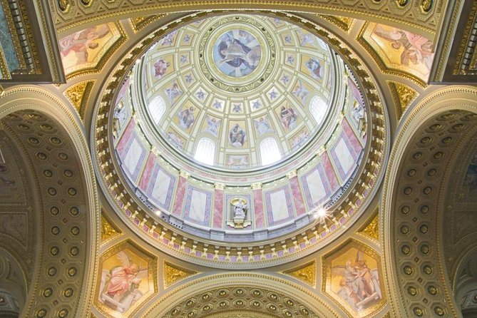 Budapest: Saint Stephen's Basilica Tour - Small-Group Touring: How the Max of 10 Changes the Experience